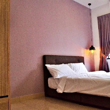 Desaru Cosy Homestay - Near Waterpark, Beach, Rapid -Wifi, Tvbox, Steamboat, Bbq Available Exterior photo